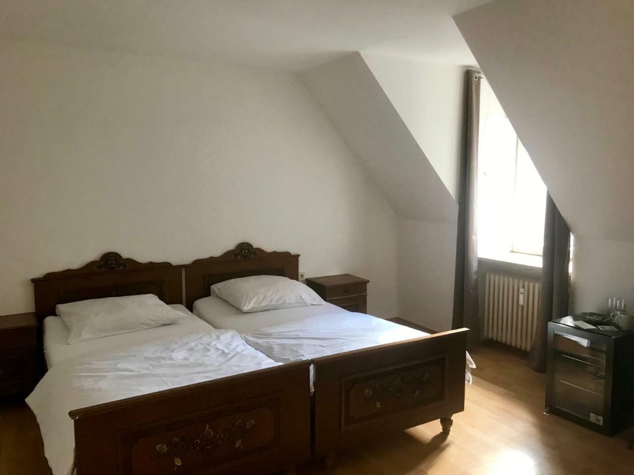 Gasthaus Pfafflinger Neuburg an Der Donau Exteriör bild
